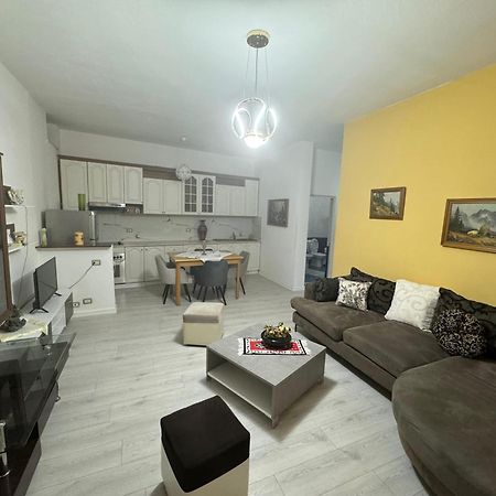 Center Of Tirana Apartment 外观 照片